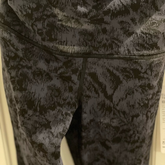 Elation textured Athleta tights xxs blue/black - Picture 6 of 6